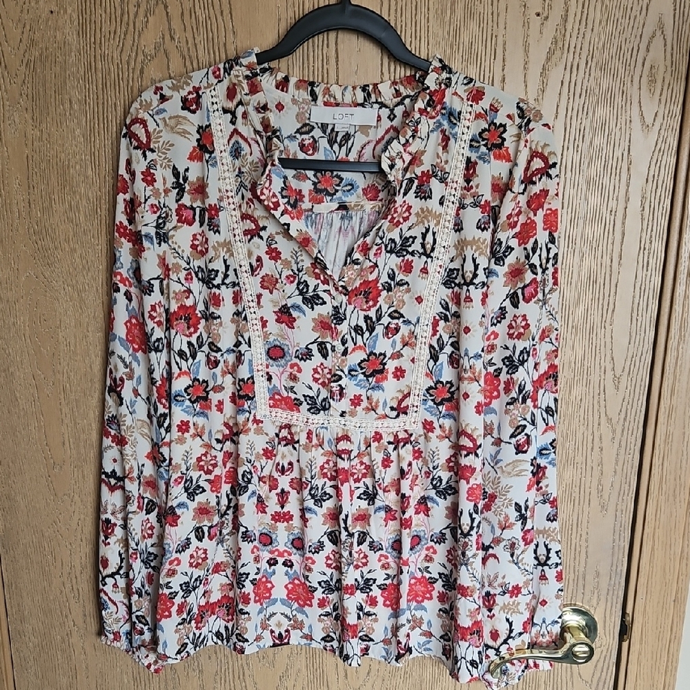 LOFT Floral Print Women's Top.